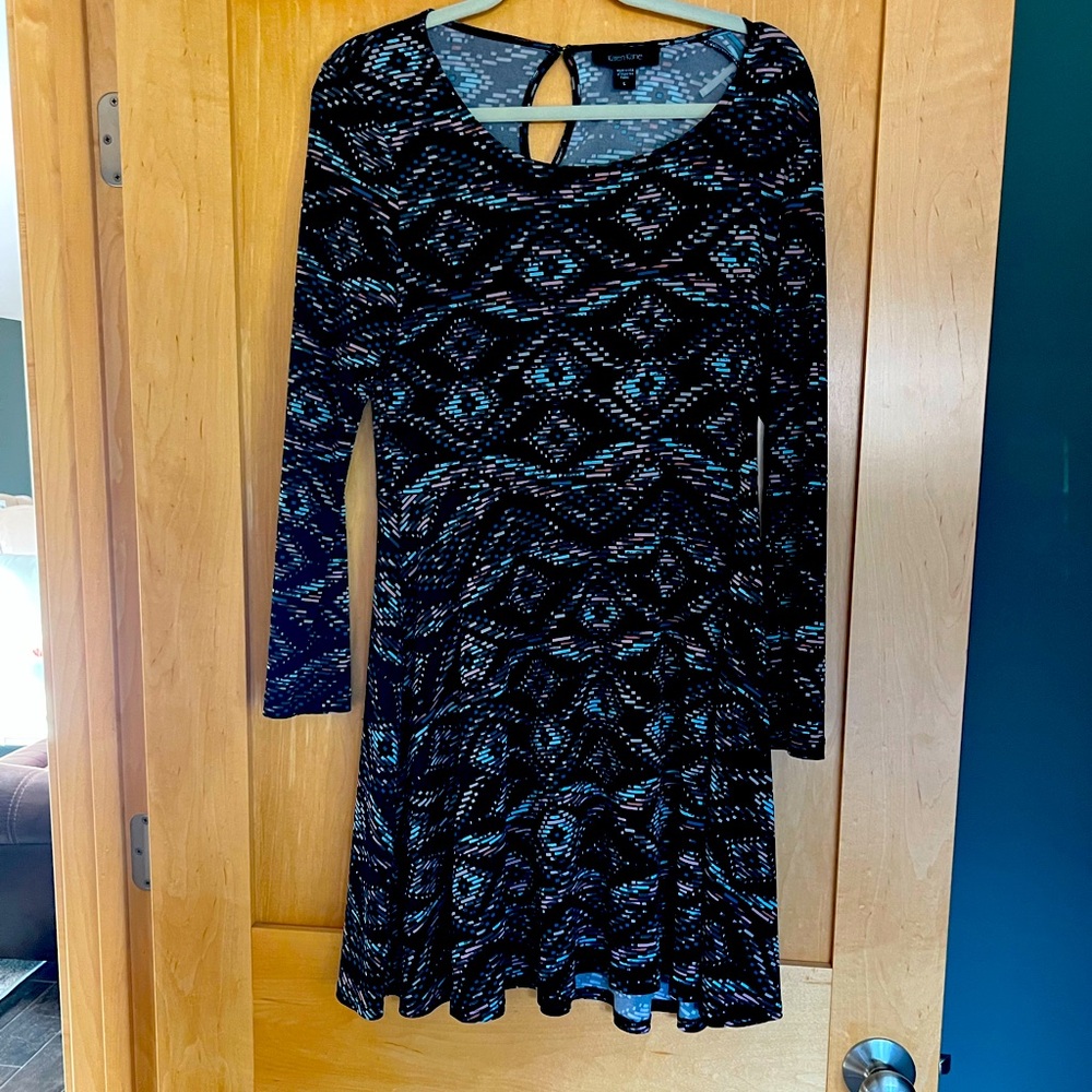 Karen Kane above the knee super cute dress!